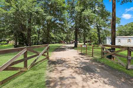 1408 Shellee Dr Conroe, TX 77303