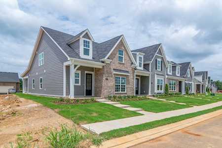2538 Elmcroft Ave Murfreesboro, TN 37128