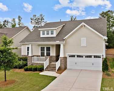 428 Lucky Ribbon Lane Holly Springs, NC 27540