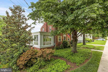 5047 36th St N Arlington, VA 22207