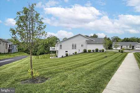 1625 Shady Maple Ct Mechanicsburg, PA 17050