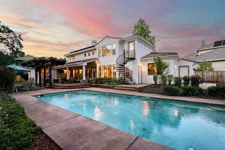 1410 Glen View Court Roseville, CA 95747