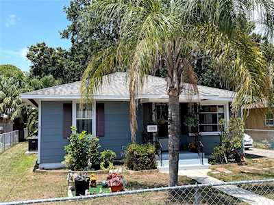 1516 19th Avenue West Bradenton, FL 34205