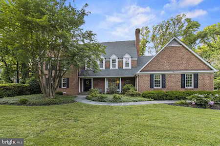 104 Bellehahn Ct Severna Park, MD 21146