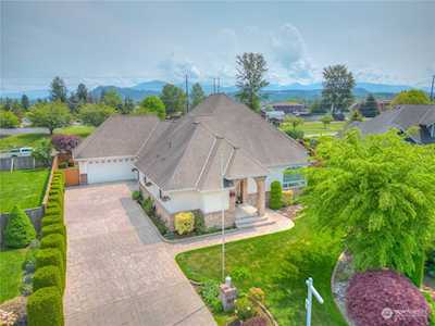 545 Mountain Circle Dr Buckley, WA 98321