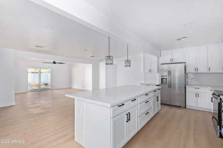 1612 W Gardenia Dr Phoenix, AZ 85021