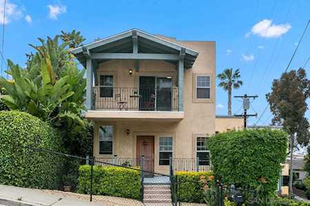 1845 Titus Street San Diego, CA 92110