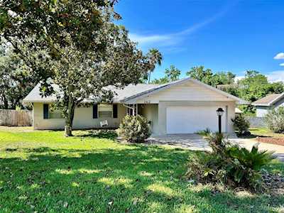 142 Whittier Ln Winter Haven, FL 33884