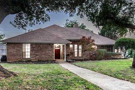 1614 Crested Butte Drive Lewisville, TX 75077