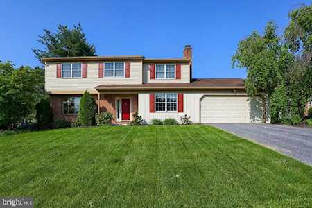 77 Farmington Place Landisville, PA 17538