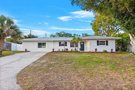 2169 Indian Ave S Belleair Bluffs, FL 33770