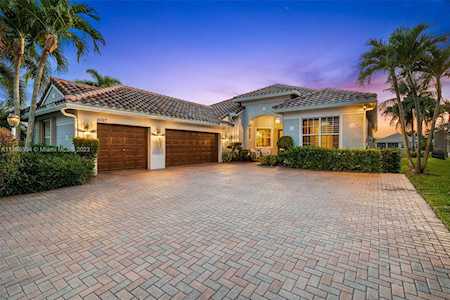6387 NW 108th Ter Parkland, FL 33076