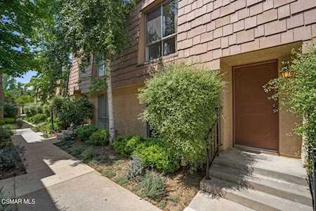 4121 Yankee Dr Agoura Hills, CA 91301