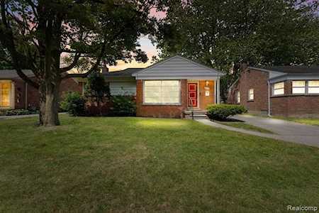 17421 Gaylord Redford Twp, MI 48240