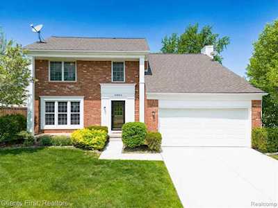 44664 Fair Oaks Dr Canton Twp, MI 48187