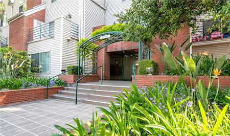2706 Honolulu Ave #110 La Crescenta, CA 91020