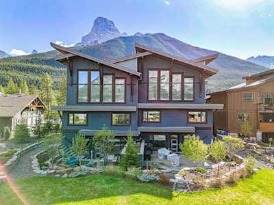 510 Stewart Creek Close Canmore, AB T1W0J5
