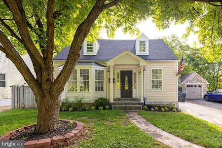2819 Summerfield Rd Falls Church, VA 22042