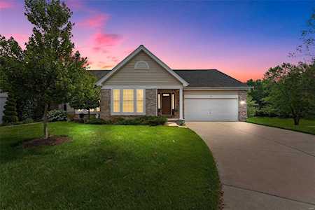 108 Pine Trail Dr. Lake St Louis, MO 63367