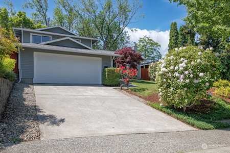 7763 12th Ave SW Seattle, WA 98106