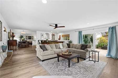 3027 Warren Ln Costa Mesa, CA 92626