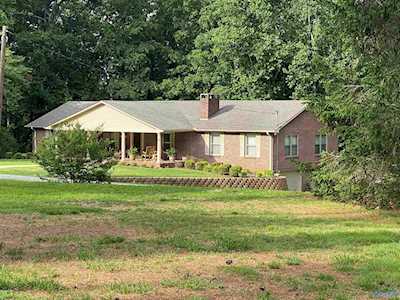 1229 NW Griffin Road Hartselle, AL 35640