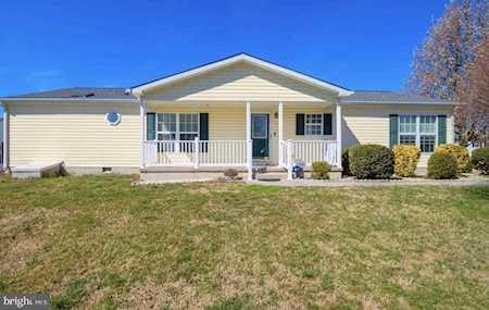 17 Aaron Ln. Camden Wyoming, DE 19934