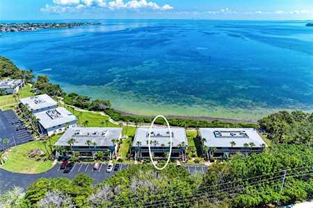 600 Manatee Ave #202 Holmes Beach, FL 34217