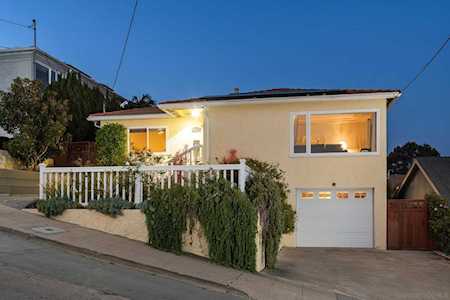 3028 Whittier Street San Diego, CA 92106
