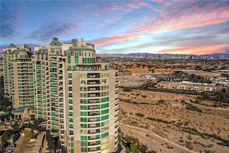 9101 Alta Dr #10 Las Vegas, NV 89145