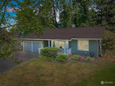 26218 14th Place S Des Moines, WA 98198
