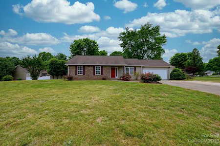 1999 Redberry Ln Conover, NC 28613