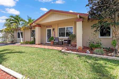 14871 SW 71st St Miami, FL 33193