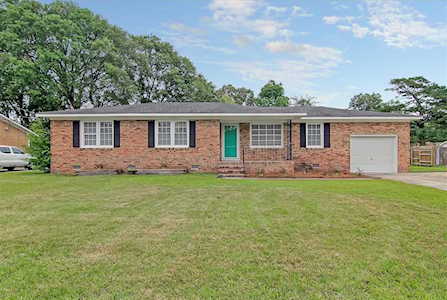 105 Washington Dr Ladson, SC 29456