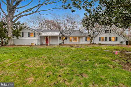 1221 Merchant Ln Mclean, VA 22101