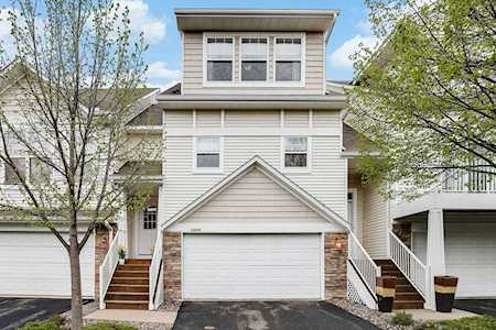 10848 Kingsfield Lane Woodbury, MN 55129