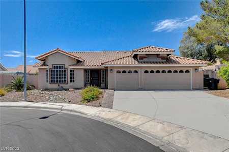 8225 Ocean Mist Ct Las Vegas, NV 89128
