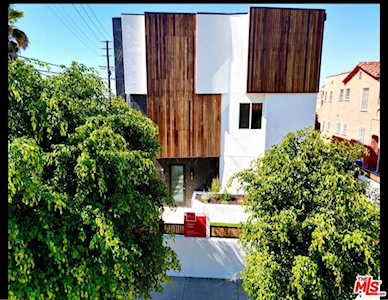 1363 Meadowbrook Avenue #2 Los Angeles, CA 90019