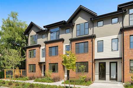 8348 (NB-3) 13th Ave NW Seattle, WA 98117