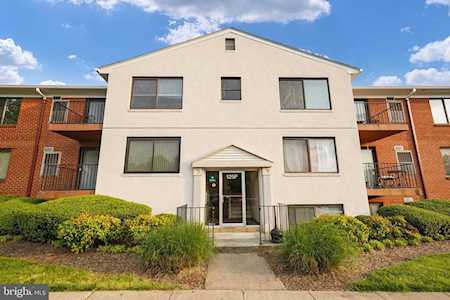 125P Clubhouse Dr SW #8 Leesburg, VA 20175