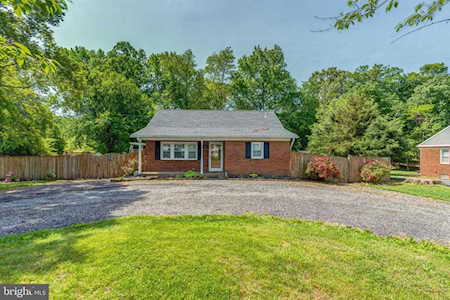 205 W Hawthorne Dr La Plata, MD 20646