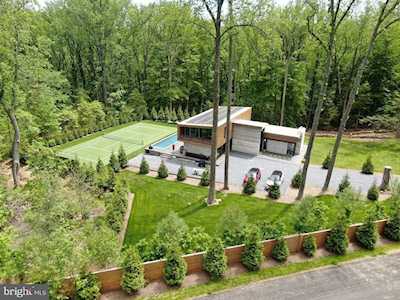 917 Sahlin Farm Rd Annapolis, MD 21401