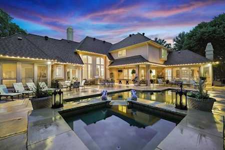 906 Suffolk Court Southlake, TX 76092