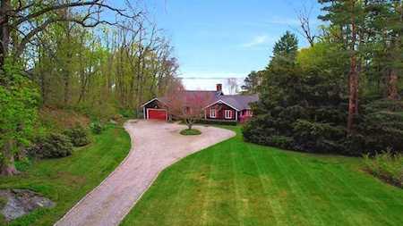 83 Beacon St Marblehead, MA 01945