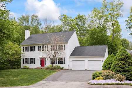 48 Kinder Circle Marlborough, MA 01752
