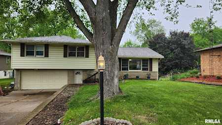 5425 N Nottingham Place Peoria, IL 61614