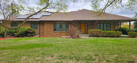 8504 Douglas St Omaha, NE 68114