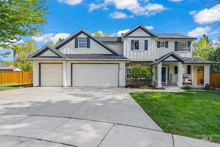 104 E Stonewater Ct Eagle, ID 83616