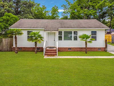 303 Clarine Dr Goose Creek, SC 29445