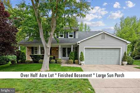 1757 Larkspur Rd Cherry Hill, NJ 08003